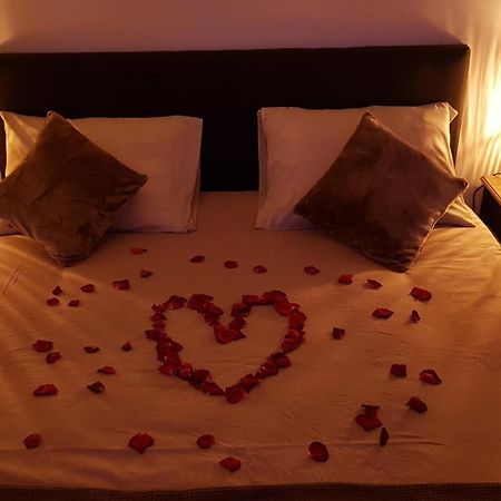 Love Room Jaccuzi Puisserguier Extérieur photo