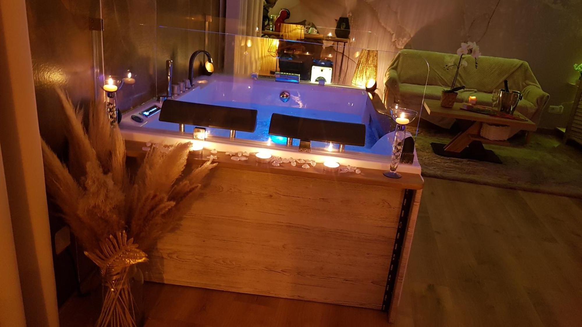 Love Room Jaccuzi Puisserguier Extérieur photo