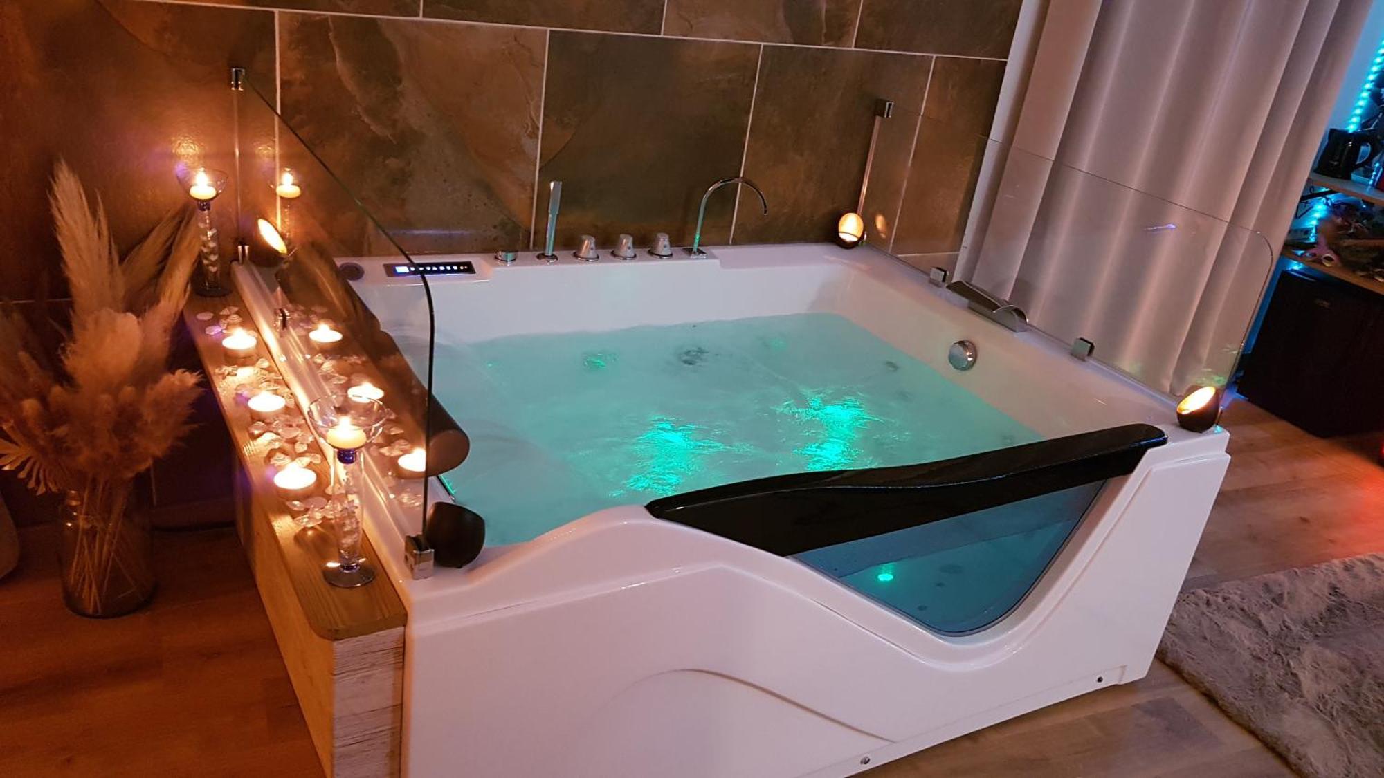 Love Room Jaccuzi Puisserguier Extérieur photo